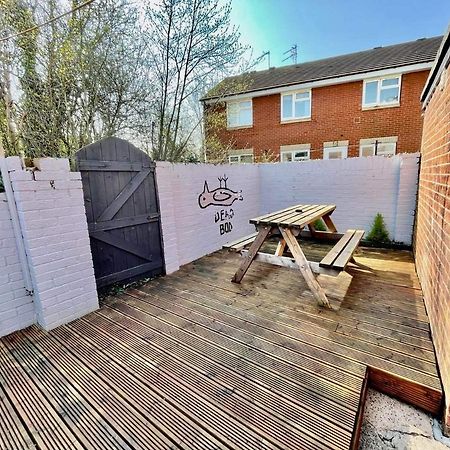 Spacious 3 Bedroom Retreat For Professionals Kingston upon Hull ภายนอก รูปภาพ