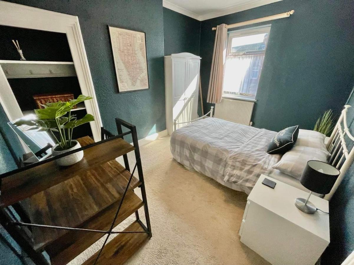 Spacious 3 Bedroom Retreat For Professionals Kingston upon Hull ภายนอก รูปภาพ